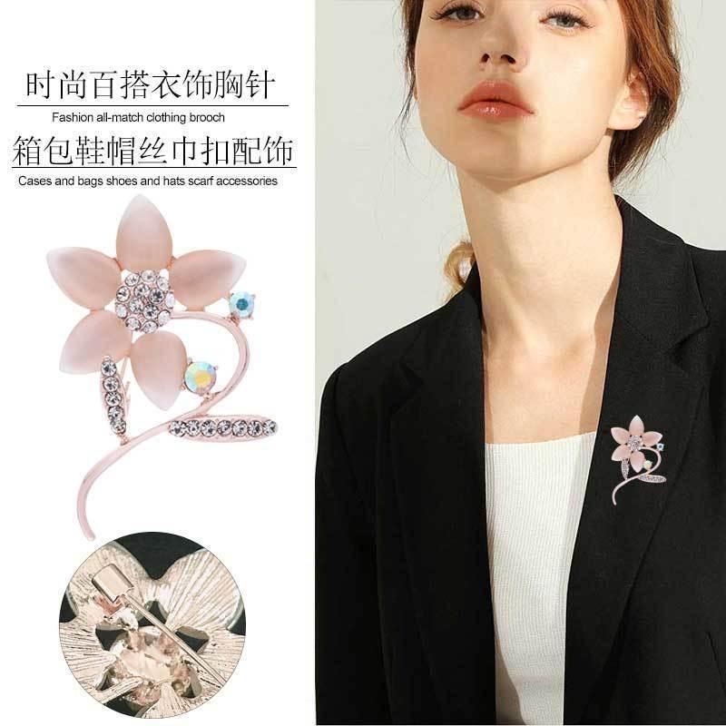1Pc Romantic Flower Brooch for Women Girls Exquisite Flower Plant Pins Brooches Jewelry Trendy Accessories Party Gift