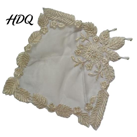 Mesh Table Mat Floral Embroidered Placemat Heat Insulation with Beads Vintage Style Embroidery Runners Retro Decorative Coaster for Wedding
