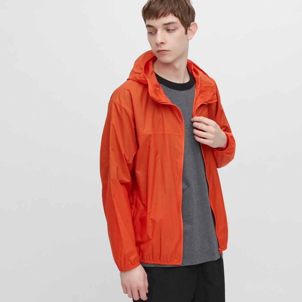 

UNIQLO JAPAN Карманная парка с защитой от ультрафиолета 3D покроя