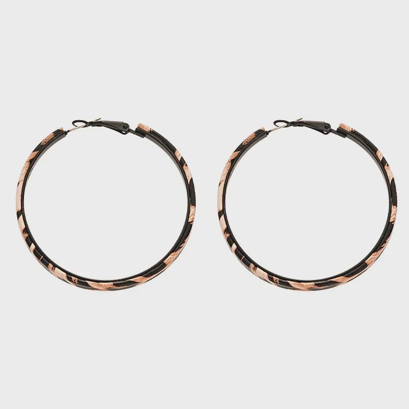 Retro Leopard Print Polka Dot Geometric Earrings - High-End Artificial Leather Design for Women