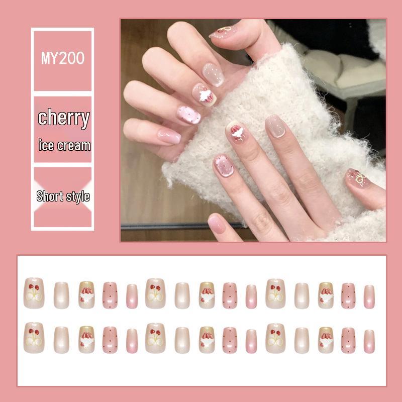 Chasing Light Cat's Eye Crystal Nails: Handmade, Detachable, Flash Diamond Design for Trendy, Stylish Looks.