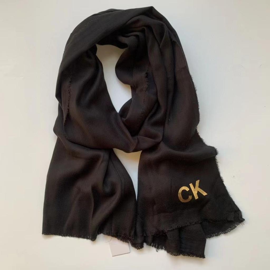 Elegant Floral Jacquard Woven Scarf Shawl for Europe and America