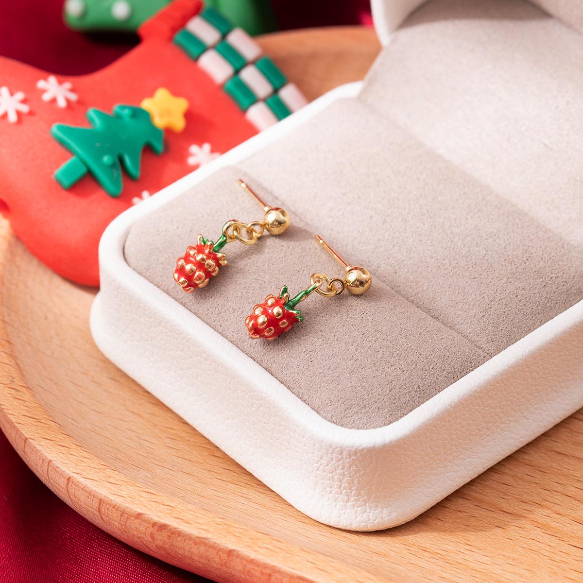 Strawberry Tassel Earrings: Cute Japanese & Korean Style for Women