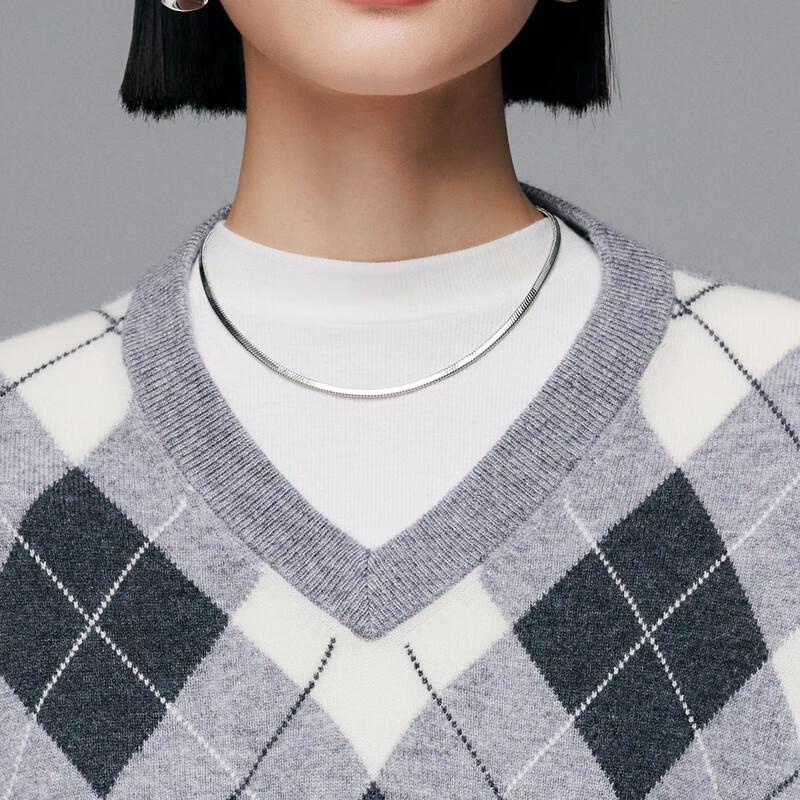 Paluopo V-Neck Argyle Cashmere Sweater