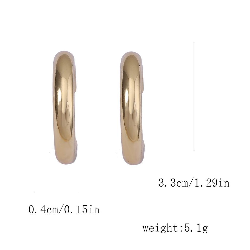 Design sense electroplated European and American minimalist style geometric hollow plain ring classic C-letter ear stud