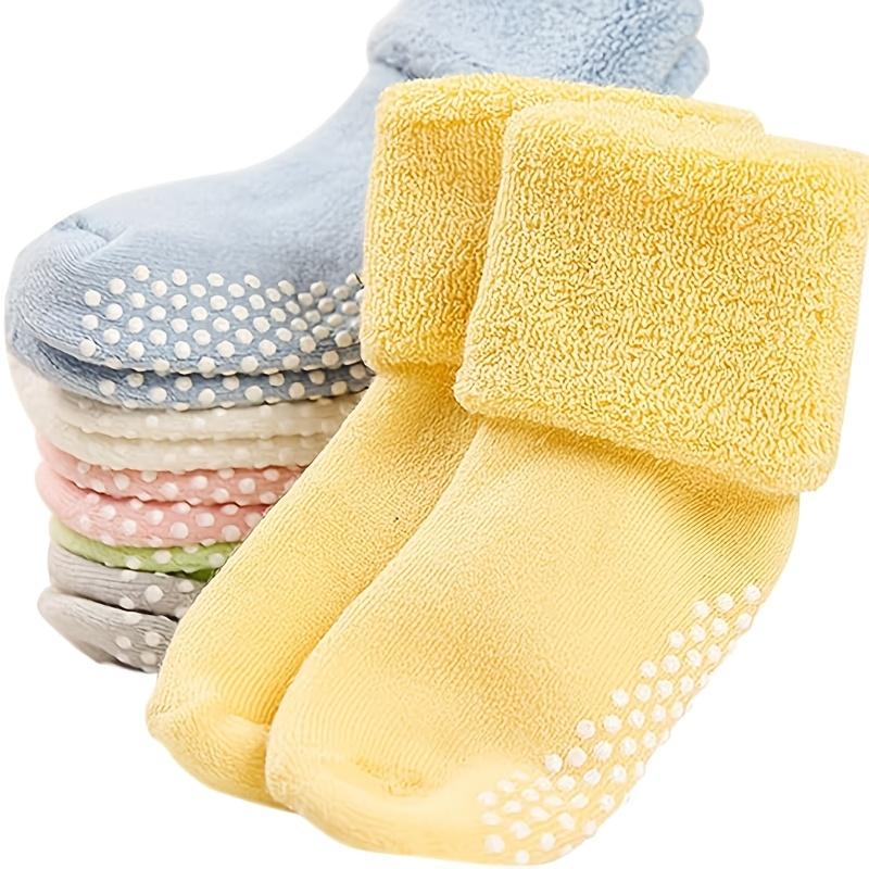 6 Pairs of Basic Color Socks, with Dot Glue for Anti-Slip, Suitable for Toddlers, Warm and Thick, Ideal for Both Boys and Girls.