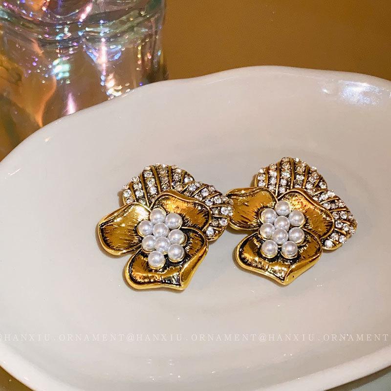 

Винтажные серьги высокого класса в стиле ретро, легкая роскошь