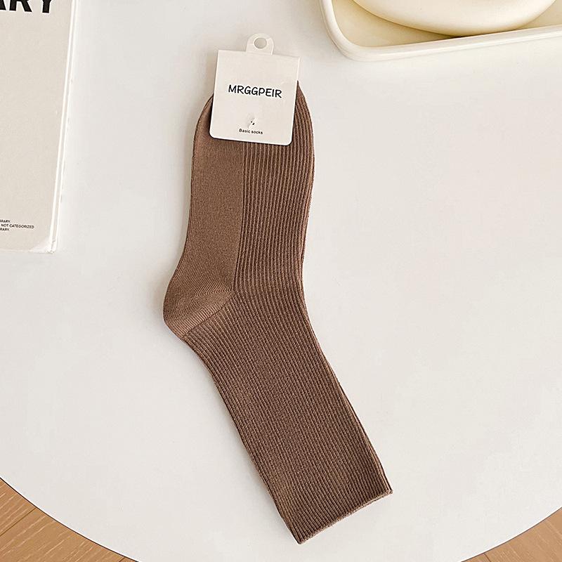 Female Spring and Autumn Solid Color Loose Mouth In The Tube Pile Pile Cotton Socks