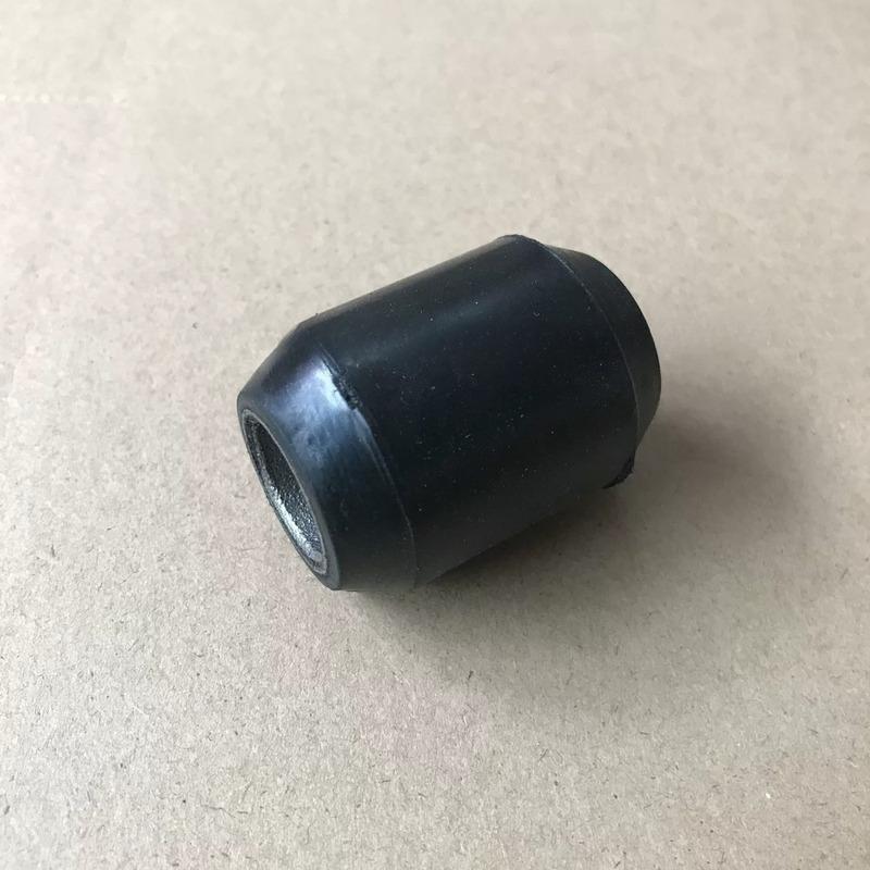 For Foton for Daimler for AUMAN ETX GTL EST Truck  1417029200032 2pcs Front Stabiliser Bar Mount Bushings Rubber Sleeves