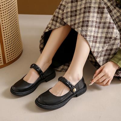 Weiße vielseitige Retro-Plateau japanische kleine Lederschuhe Damen Frühling und Herbst 2025 neue französische Mary Jane Schuhe beliebte einzelne Schuhe