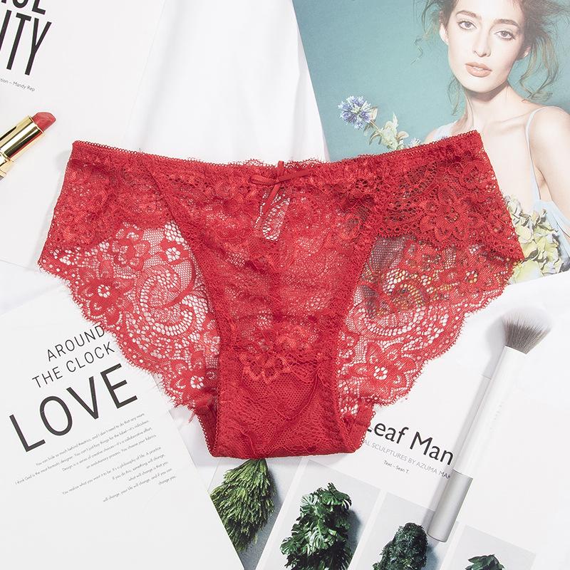Low-Waist Seamless Lace Women's Triangle Panties with Breathable Pure Cotton Antibacterial Crotch