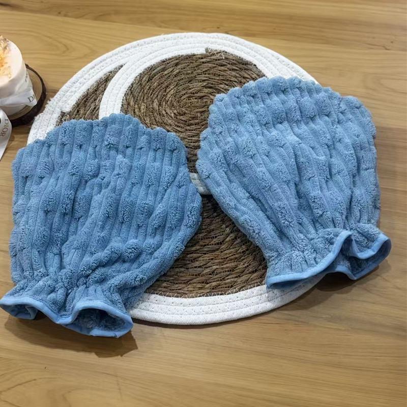 

Pet Bath Towel & Glove Set for Cats and Dogs - Absorbent, Quick-Drying, Thickened for Cleaning and Care Single Pack