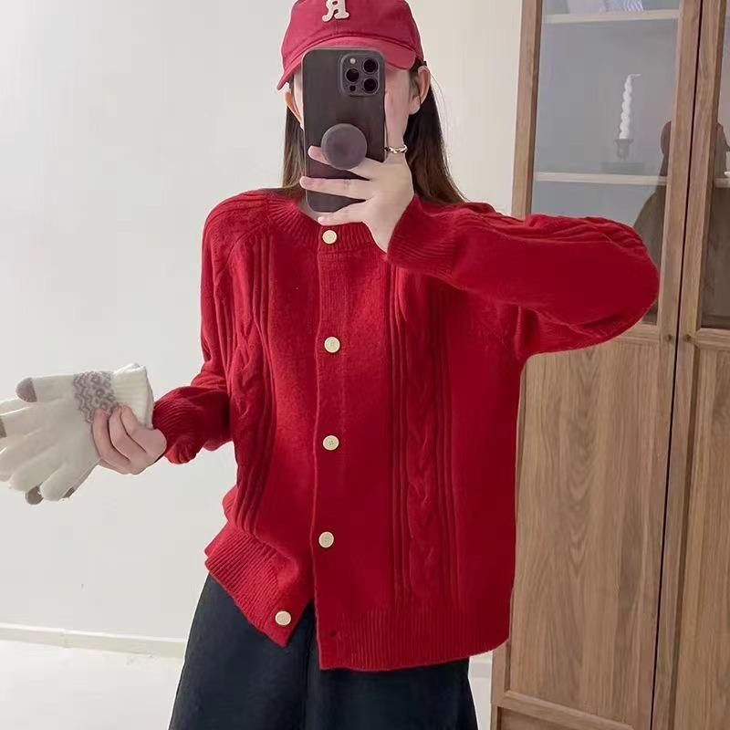 Autumn and Winter New Literary and Retro Twist Fashion Sweater Jacket Women's Casual Soft Waxy Knitted Cardigan Tide