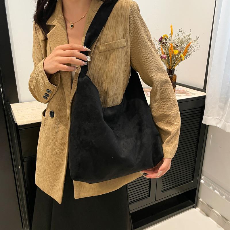 Retro casual large-capacity handbag, new autumn and winter fashion tote bag temperament versatile underarm shoulder bag