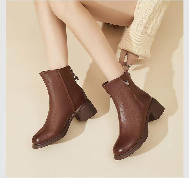 

Коричневые женские ботинки из мягкой кожи с мягкой подошвой, короткие ботинки, универсальные тонкие ботинки, весенне-осенняя женская обувь 2024, толстый каблук, привет 38