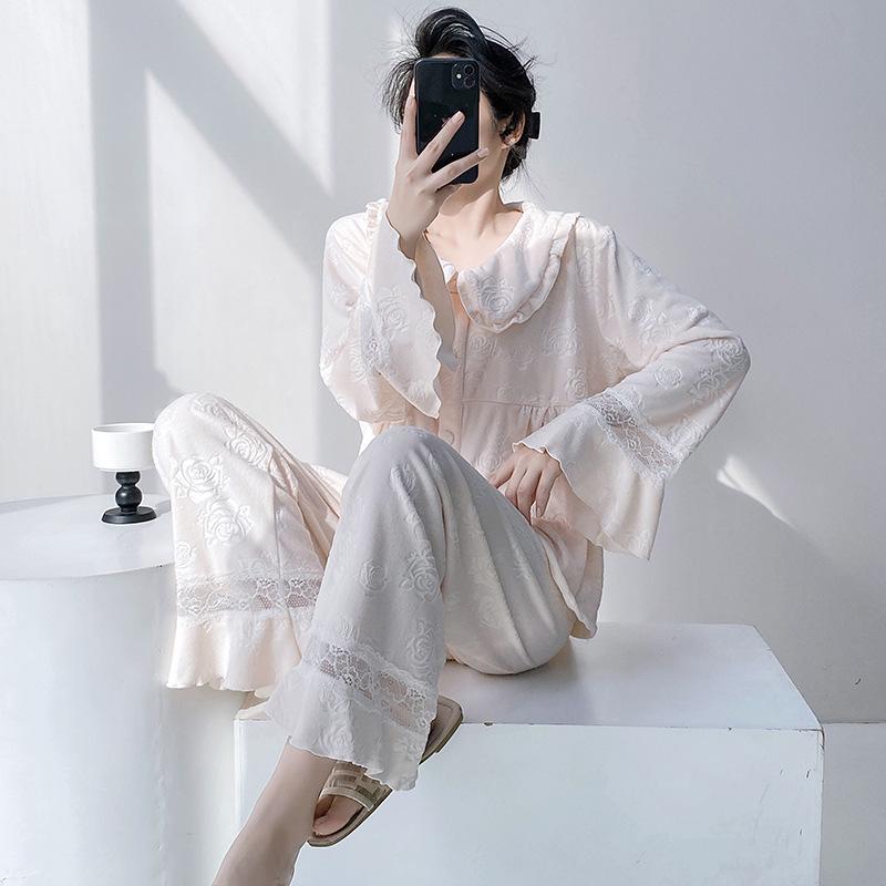 2025 Damen Samt Jacquard Pyjama: Gemütliches Spitzen-Homewear-Set für Herbst & Winter