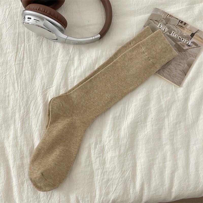 Female Autumn and Winter New Cotton Solid Color College Wind Calf Pile Socks