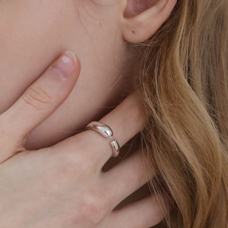 

REINDEER GENTLE STONE RING 11 SILVER