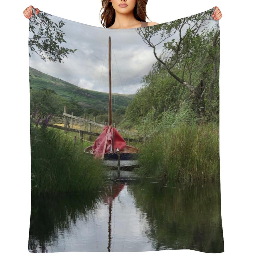 Mirror Dinghy in the lake with a reflection Throw Blanket Luxury Thicken Luxury Brand Furrys Beautifuls Blankets