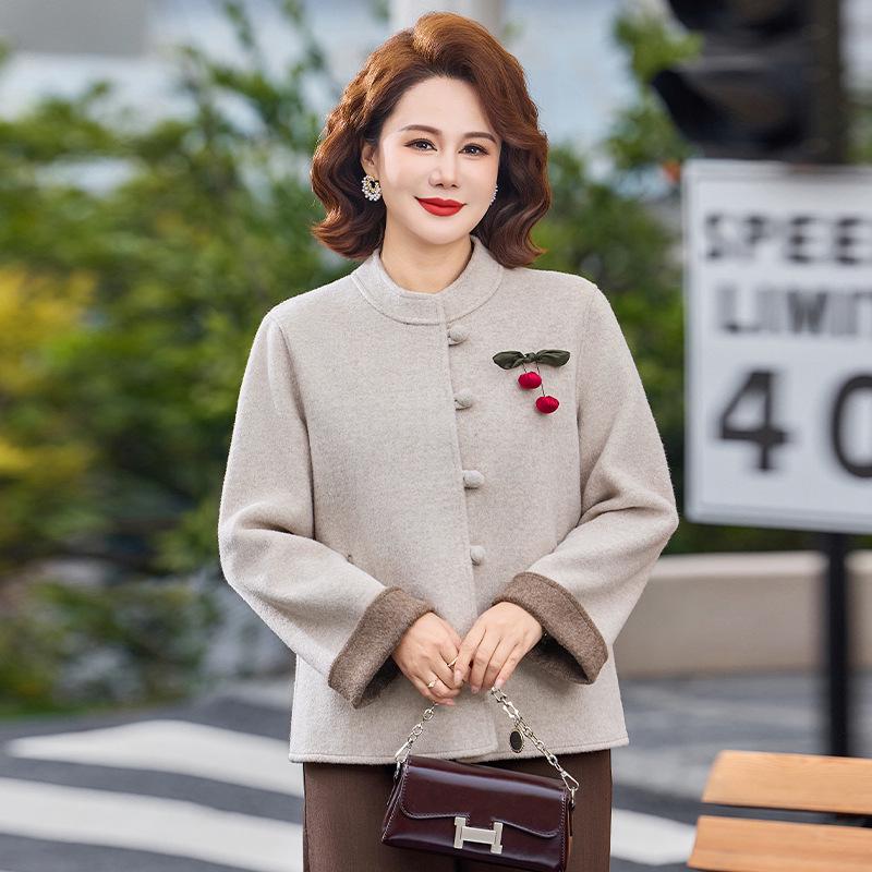 

Spring Casual Coat for Women 40-60: Stylish Top for Middle-aged & Elderly 3XL (125-140 jin)
