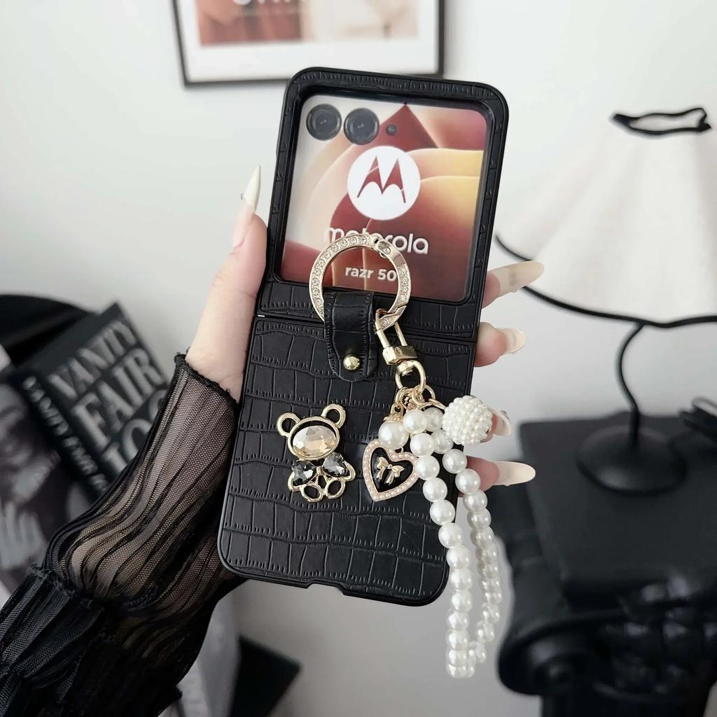 Leather Phone Case for Motorola Razr 60 Pro 50 40 Ultra Mooto Razr 60 50 40 Cover Wrist Strap Cute Cartoon Bear Ring Bracelet