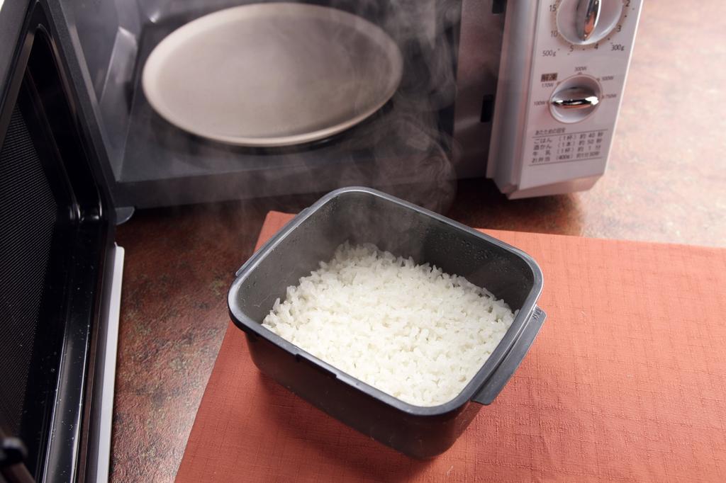 Iwatani Materials "Super Range Chef" 7-Piece Microwave Cooking Container Set (SRC-7SN)