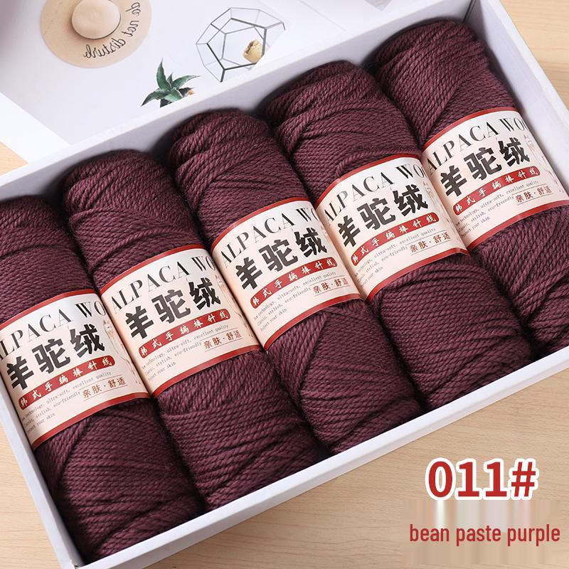 Mitteldickes Alpakawollgarn für DIY-Strickarbeiten - Perfekt für Pullover, Mäntel, Schals, Häkel- und Strickprojekte mit Nadeln.