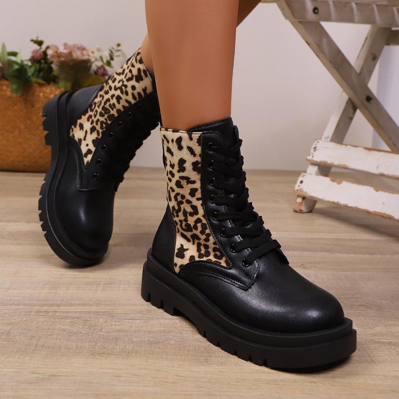 Fashion 2025 New Round Toe Women's Flat Boots Lace Up Luxury Designer Shoes Fashion Ankle Sexy Women's Fashionable and Versatile Shoes