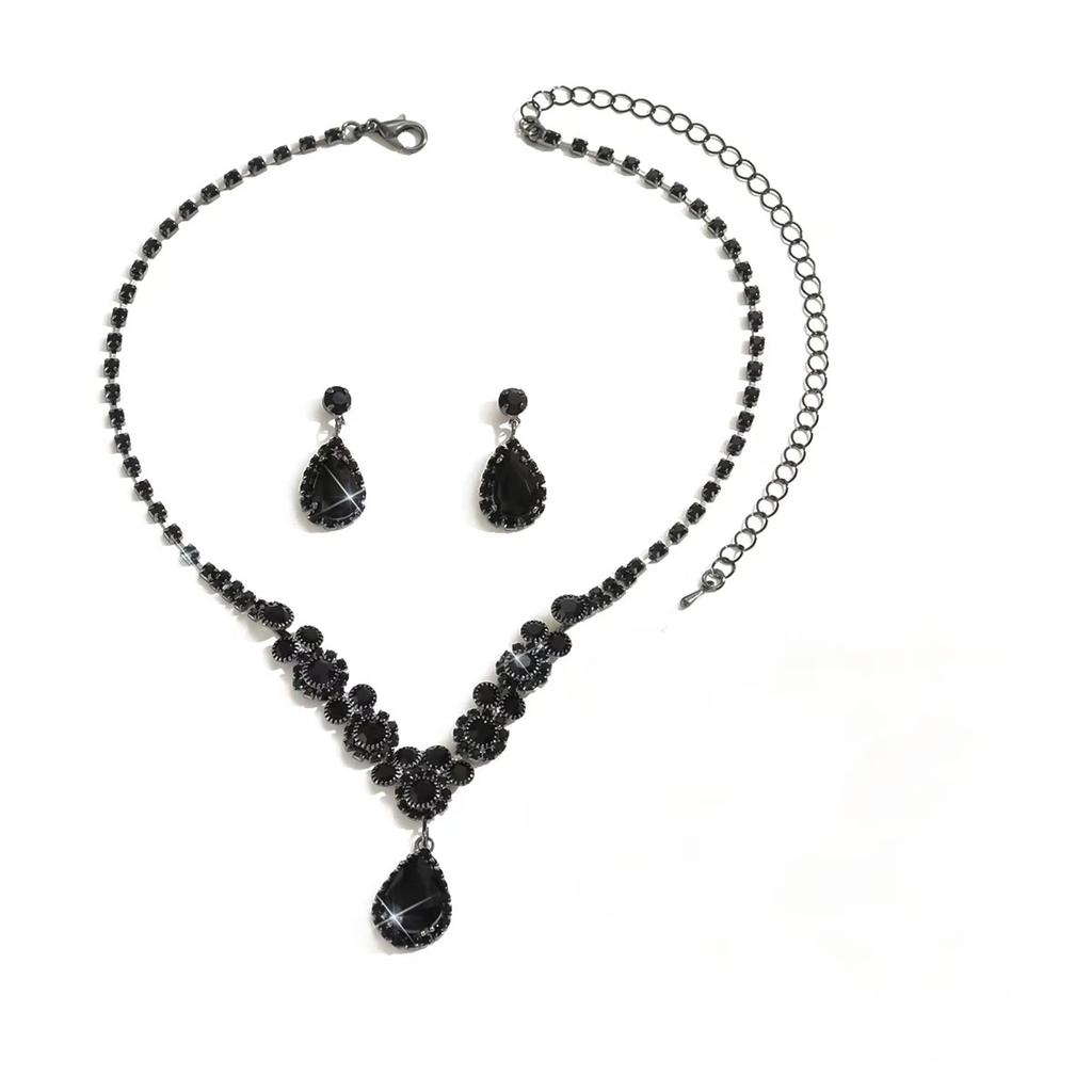 Bridal Suit, Wedding Dress, Water Drop Zircon Necklace, Bracelet, Earrings, Bracelet, Three-Piece Jewelry.