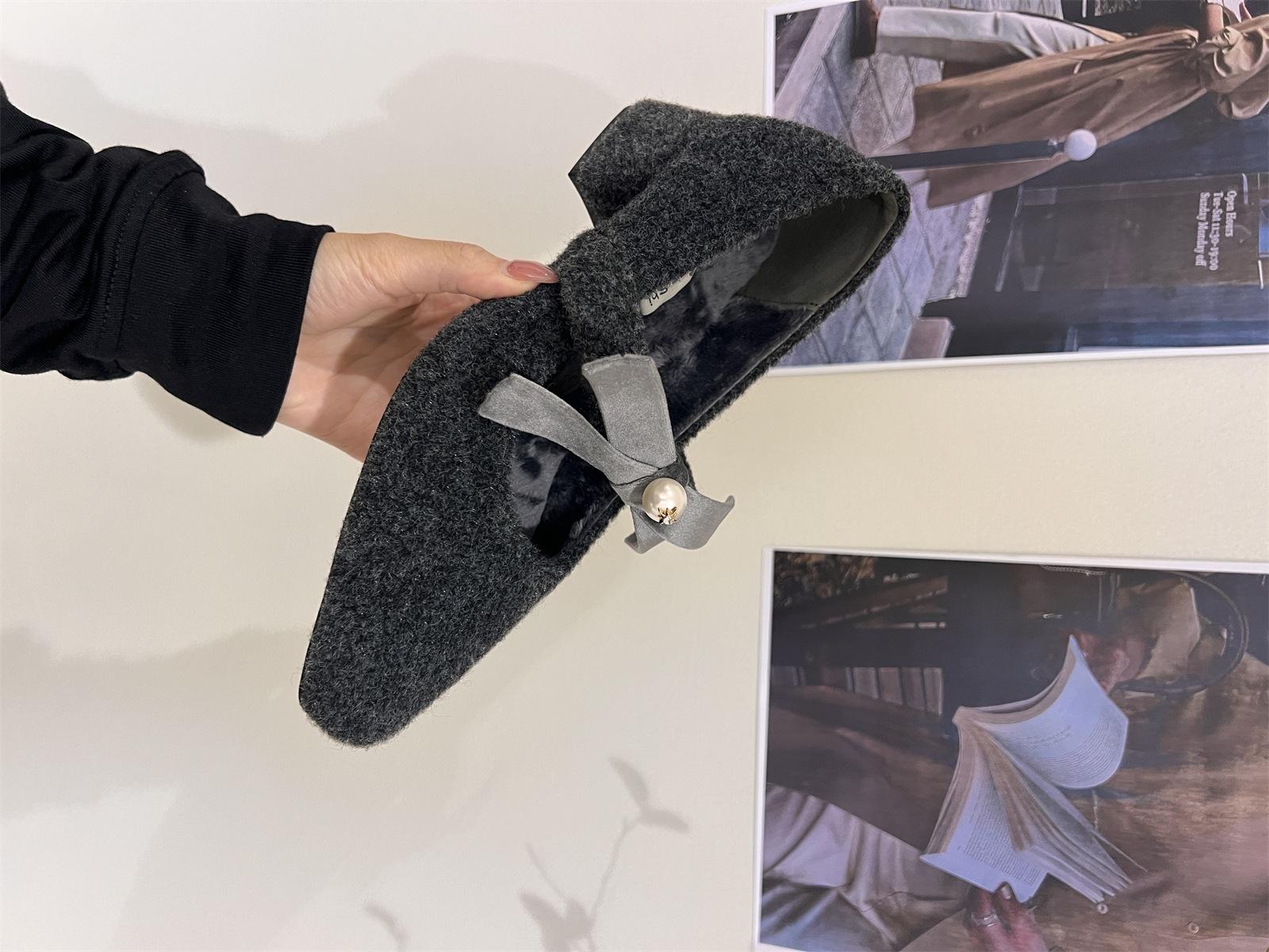 

French thick heel gray single shoes with skirt evening shoes women s shoes 2025 autumn and winter velvet Mary Jane fluffy shoes 39