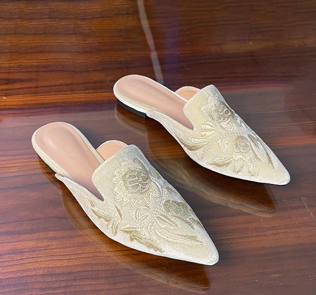 

Модная вышивка Велюровые туфли Женские туфли на странном каблуке Дизайнерские шлепанцы Мюли Женские Остроносые Клинья Tacones Шлепанцы Слипоны Pantuflas Mujer 34