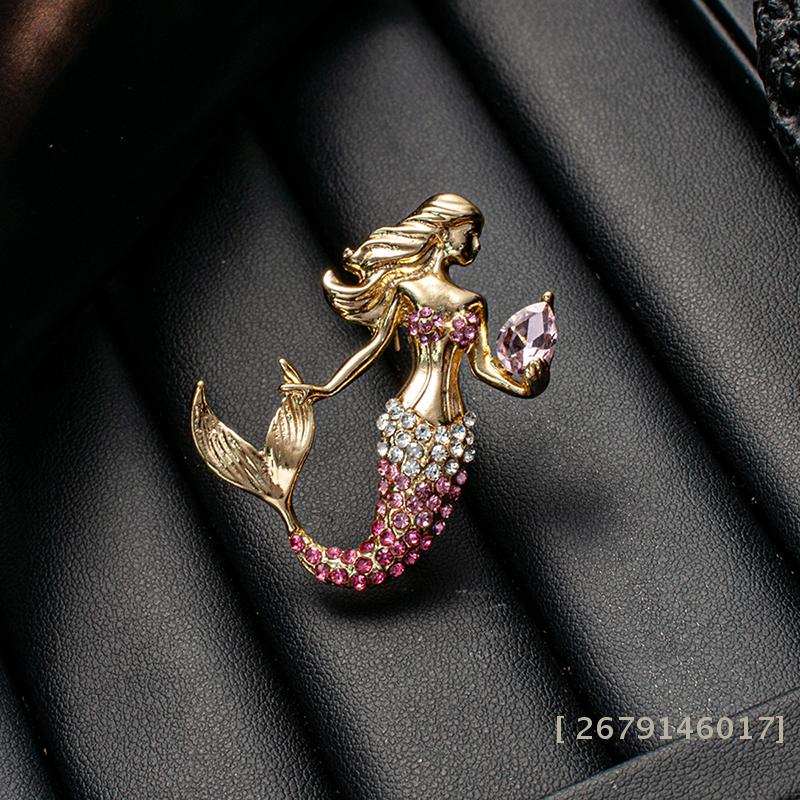 Cute Mermaid Brooch With Sparkling Rhinestones Gradient Color Mermaid Alloy Lapel Pin For Women Brooches Fantasy Jewelry Gift