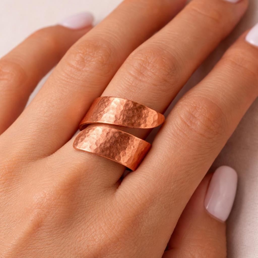 Hammered Copper Wrap Ring, Adjustable Wide Band Ring, Minimalist Handmade Copper Statement Ring