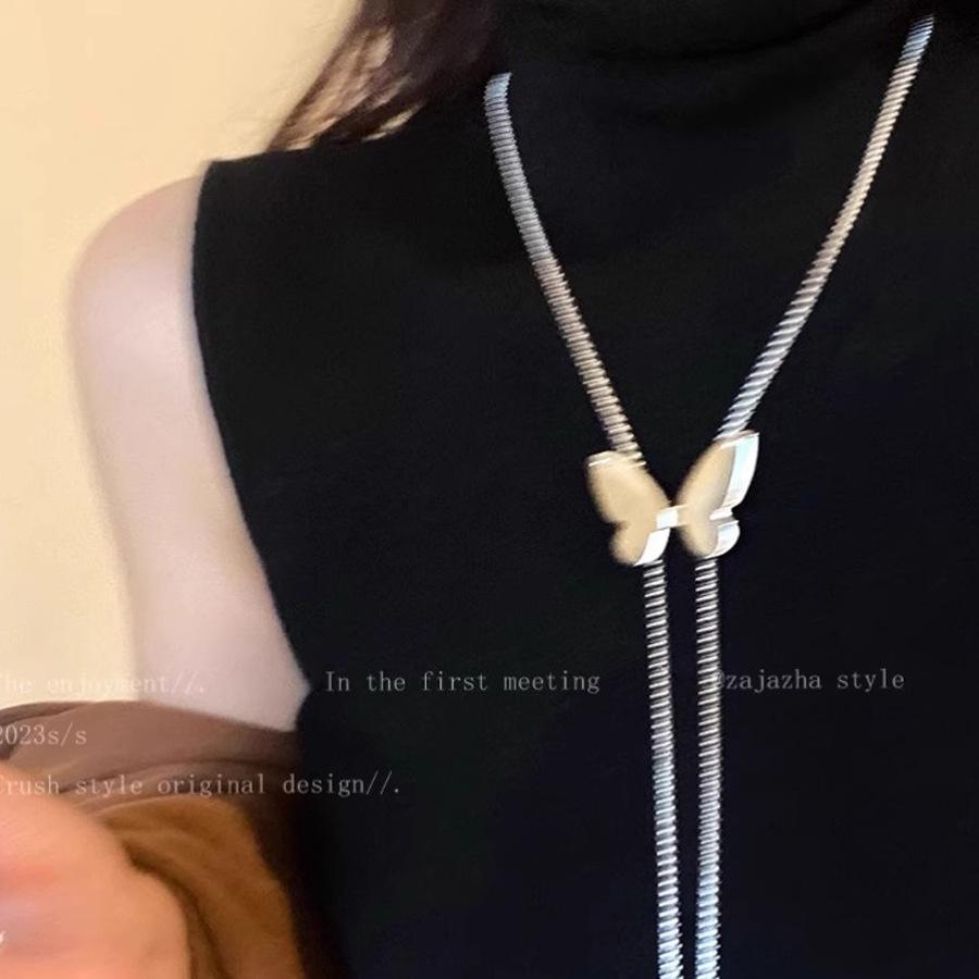 Adjustable Luxury Clavicle Necklace - 2025 Trendy Design for Women