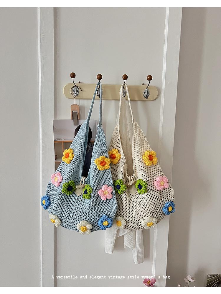 2026 Women's One-Shoulder Tote: Large Capacity, Three-Dimensional Floral Hollow Woven Design