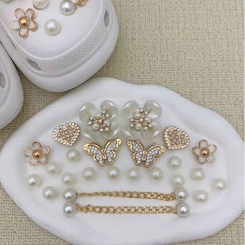 24Pcs Luxury Diamond ButterflyFiveleaf FlowerPearl Chain Shoe CharmsSet SummerDIY Decor Accessories for Clogs Hole Shoes Sandals