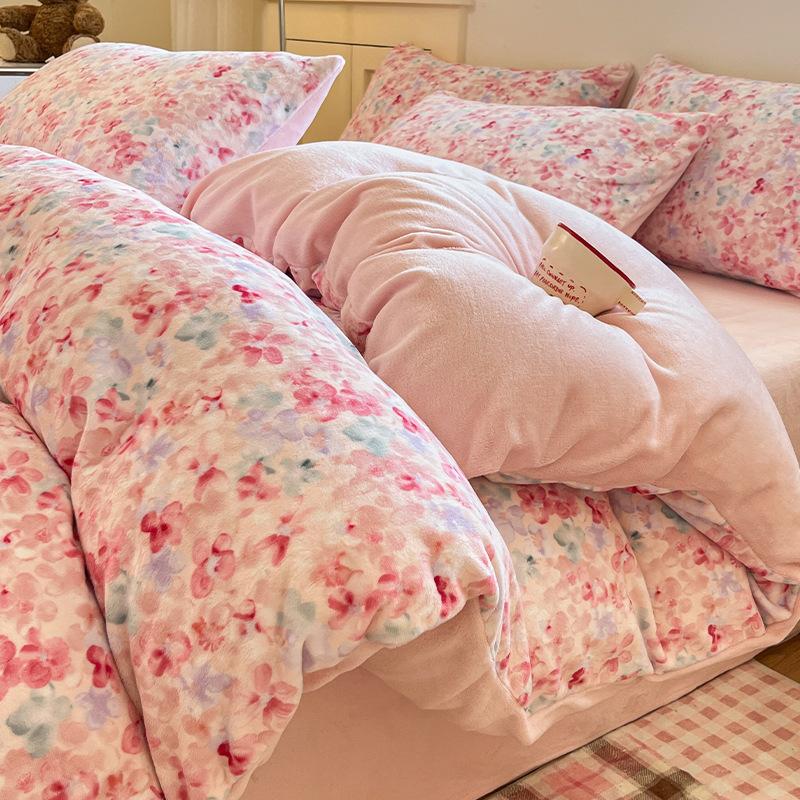 Thickened Milk Fleece Four-Piece Set, Coral Fleece Bed Sheet Quilt Cover, Fleece Three-Piece Set, Bedding.