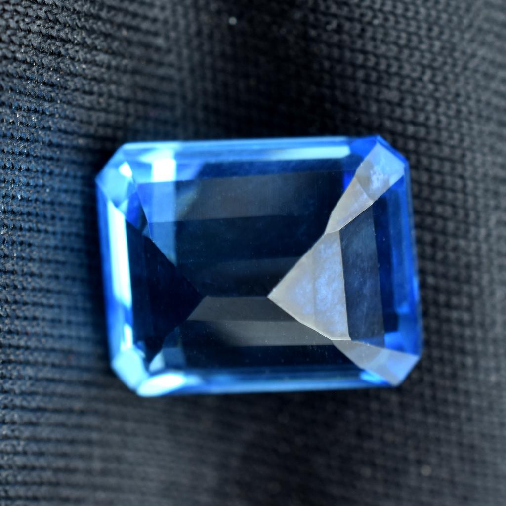 Natural Blue Sapphire Loose Gemstone 10.55 ct Emerald Shape September Birthstone for Gem Collections