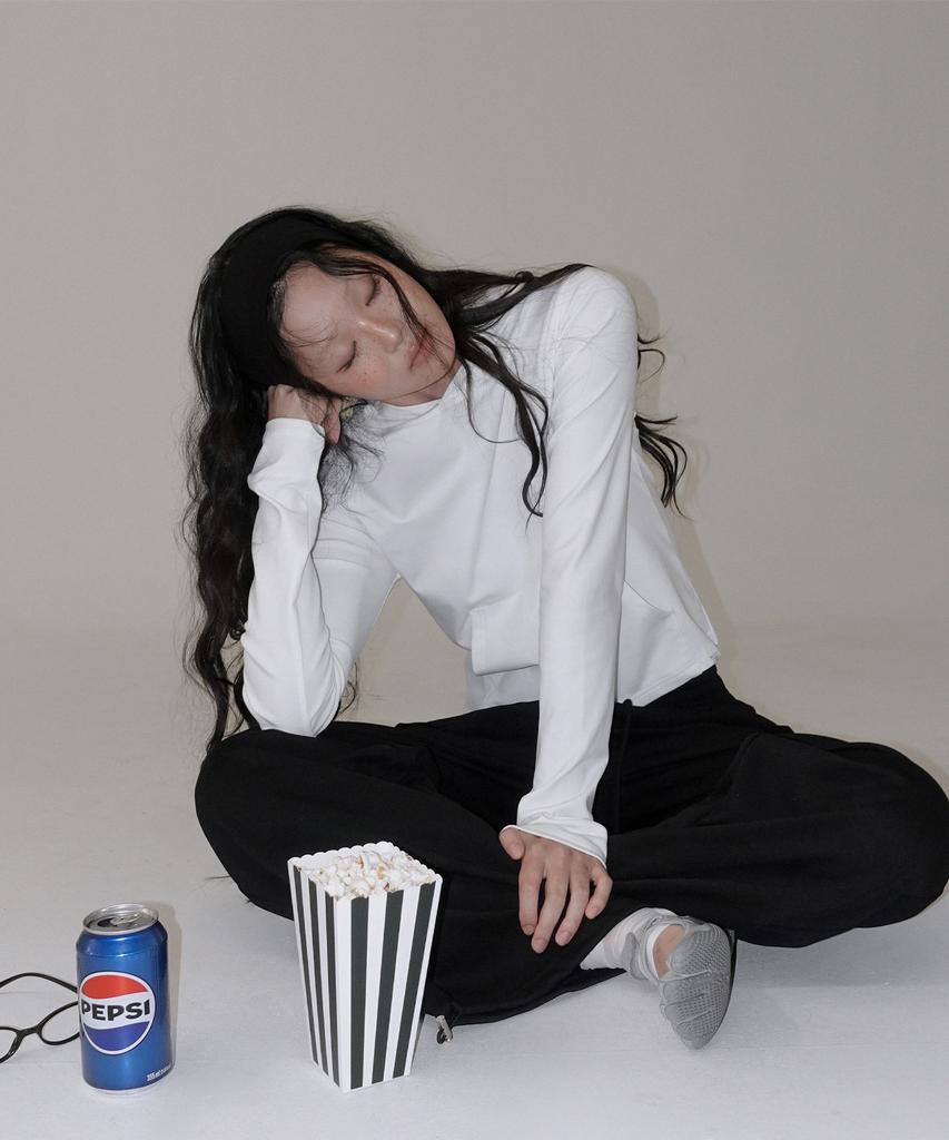 TWEE Ronint Basic Long-Sleeve Hoodie