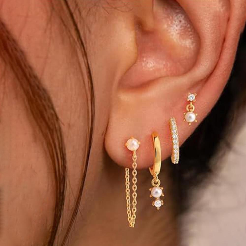 Dainty Design Gold Hoop Earrings Hypoallergenic Cartilage Earring Stack Earrings  Fashion Accessory