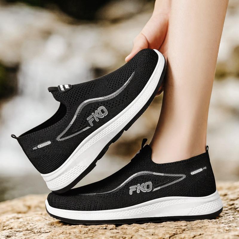 Summer New Men's Shoes Breathable Fly-woven Casual Shoes No Shoelaces One Pedal Platform Sneakers Light Running