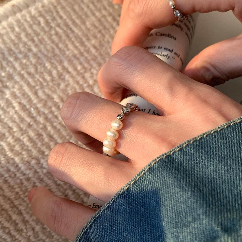 

2023 Регулируемое женское модное кольцо на указательный палец с жемчугом и стразами