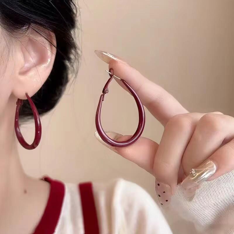 2025 Trendy High-End Retro Earrings: Autumn/Winter Design