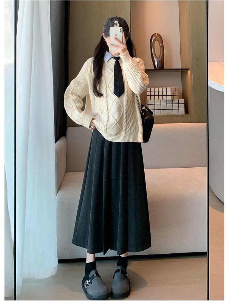 2024 New High Waist Black Woolen Pleated Midi Skirt for Autumn/Winter