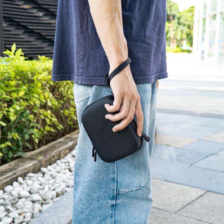 Minimalist Design Camera Pouch Reinforced Protections for Camera Devices Travel Essential