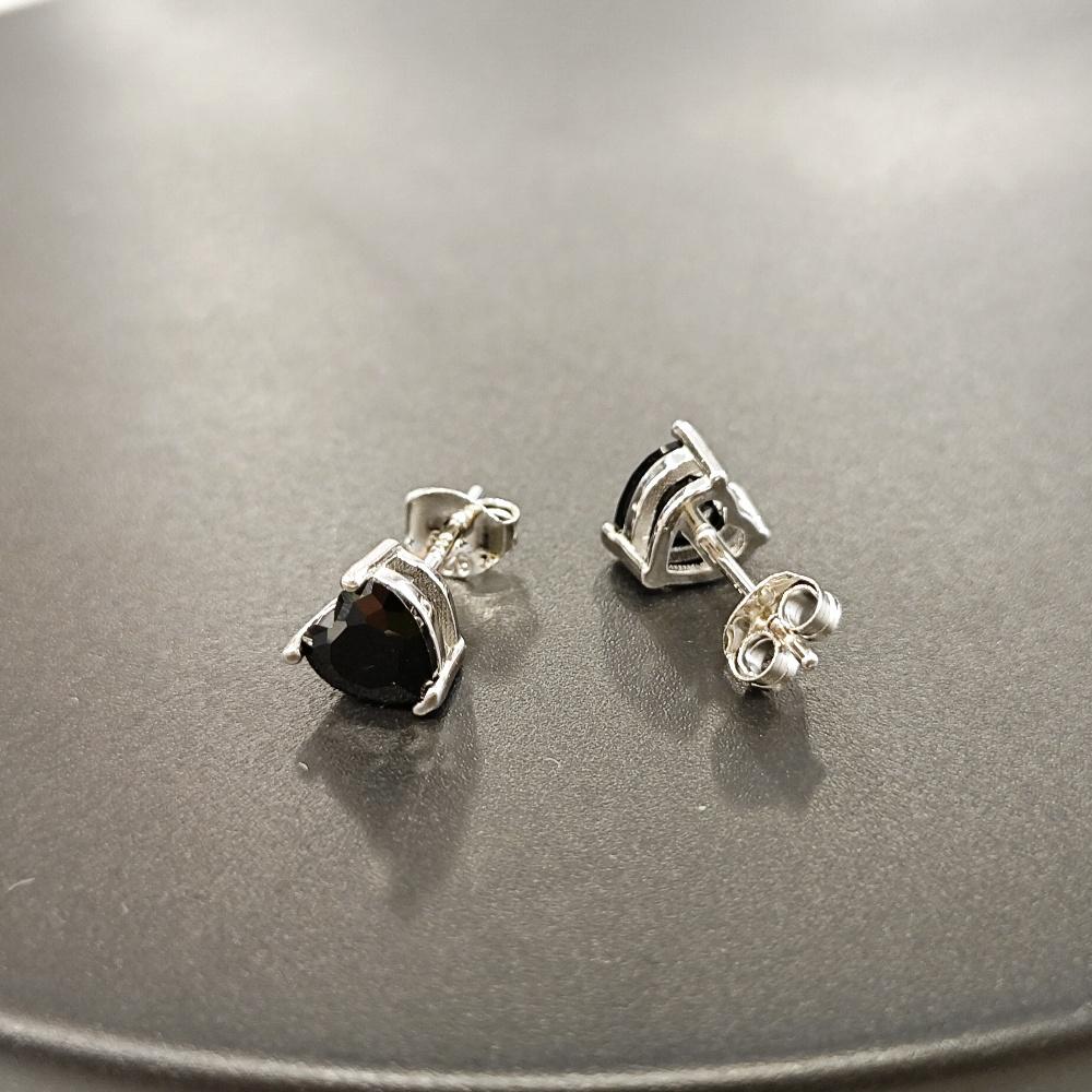 Black Heart Zircon Girls Cute Earring 925 Sterling Silver Heart CZ Stud Earrings