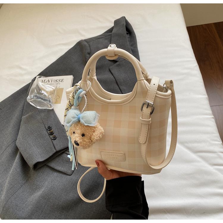 2025 New Fashion Versatile Shoulder Crossbody Bag Premium Underarm Temperament Plaid Hand Bag Bucket Bag