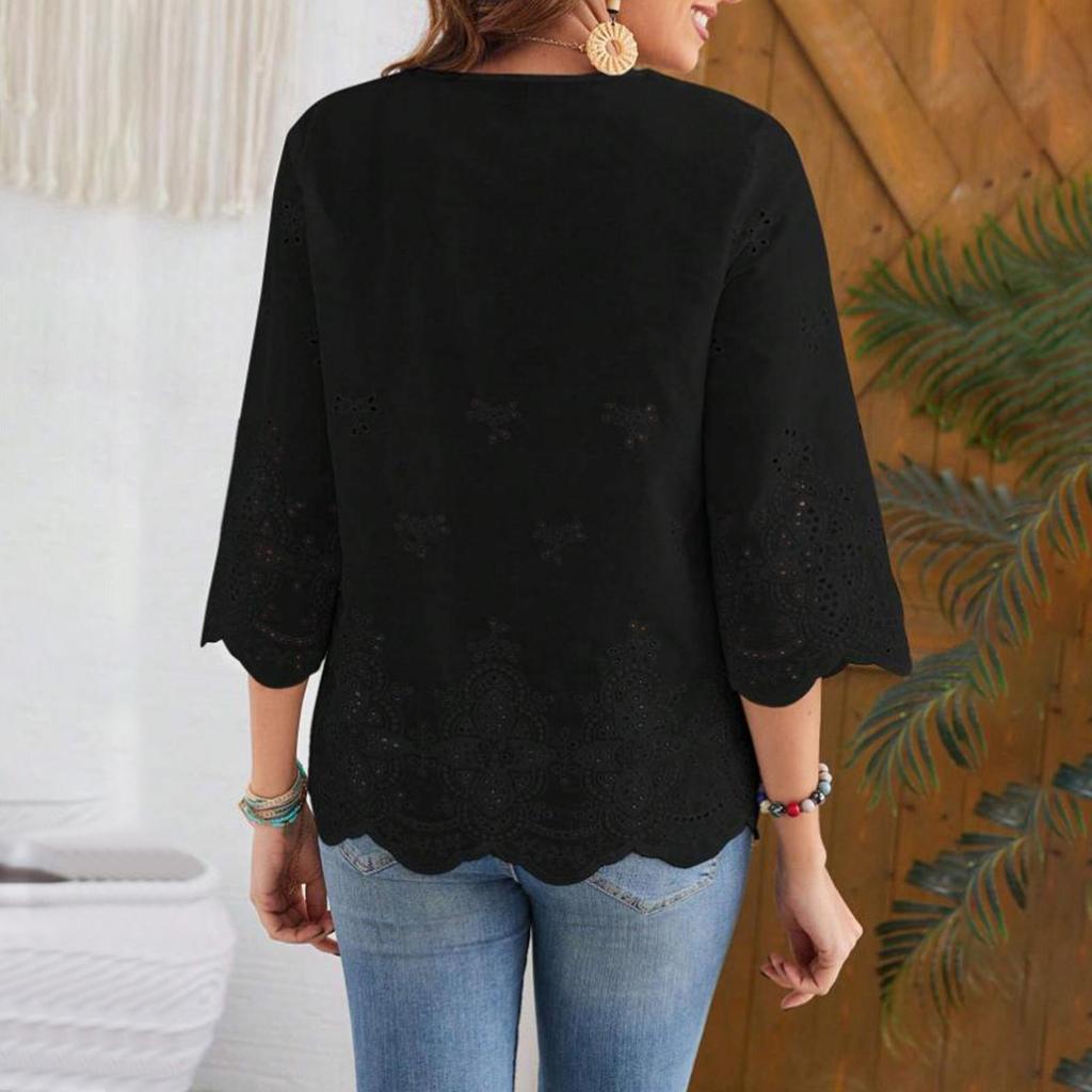 Women's Fashionable And Sexy Lace Trimmed V-neck Spring Three Quarter Sleeve Pullover Shirt