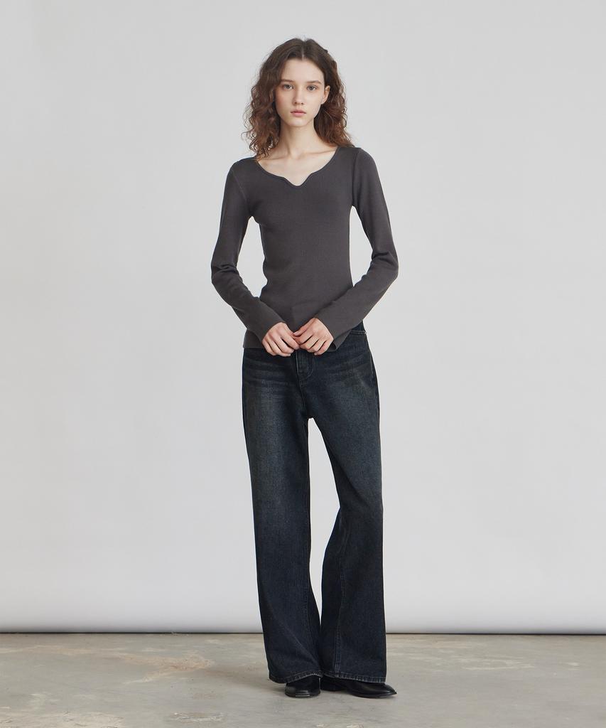 ITOV SEOUL Ribbed V-Neck Knit Ch