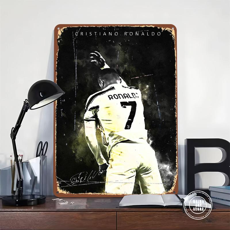 Placca Metallica Poster Ritratto Cristiano Ronaldo Arte da Parete Personalizzata Segnali Metallici Retrò Vintage per Stanza Decorazione Gamer a Casa